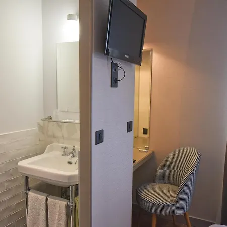 La Renaissance 3*