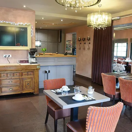 La Renaissance Inn Asnieres-sur-Oise