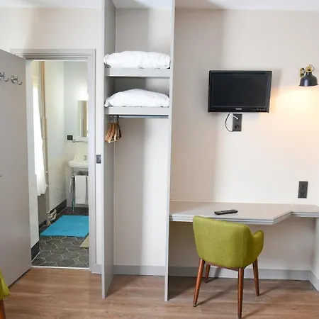 La Renaissance Inn 2*